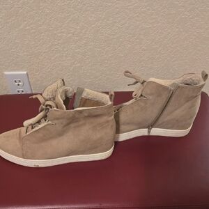 Susina Tan Athletic Shoes